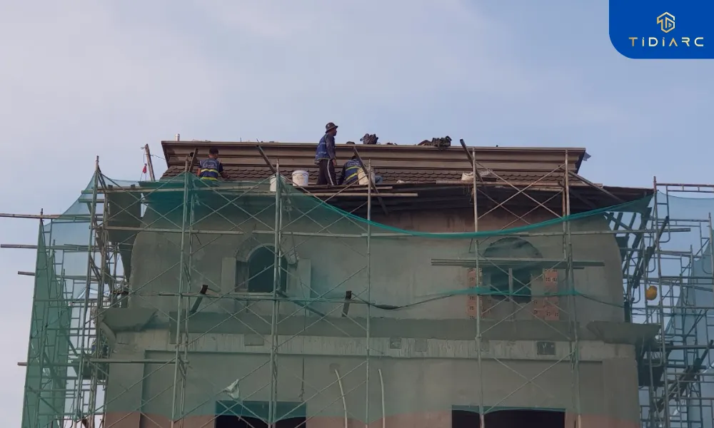 Đắp mái ngói biệt thự tân cổ điển đồng tháp