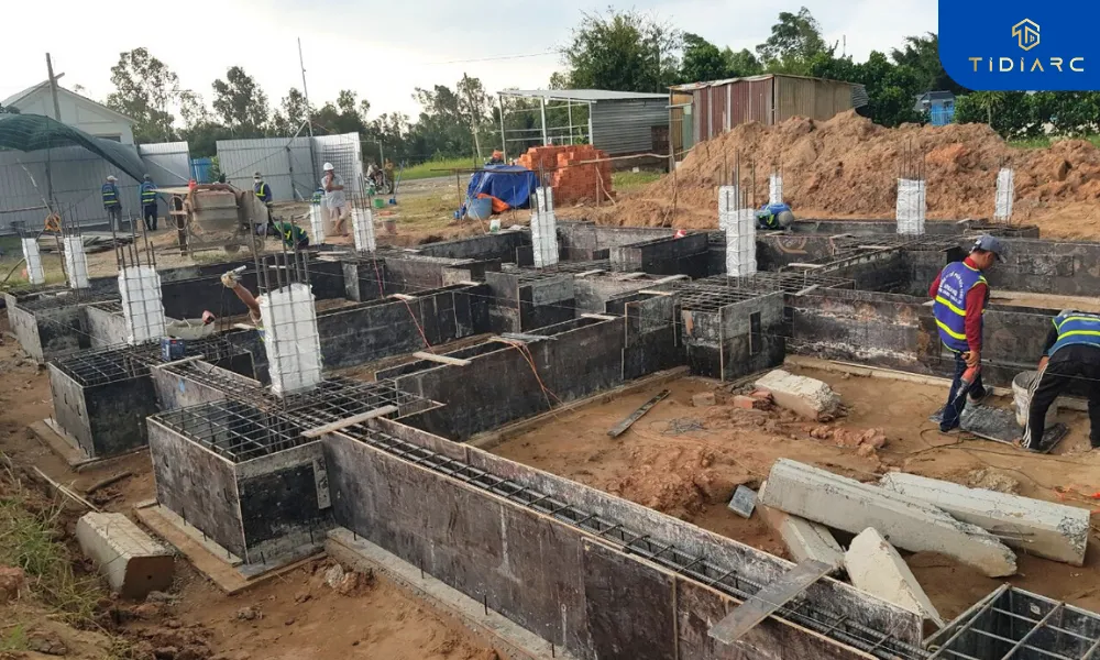 Gia công lắp dựng cốp pha móng