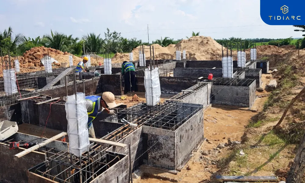 Gia công lắp dựng cốp pha móng