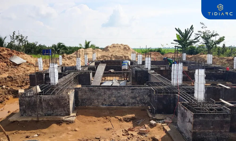 Gia công lắp dựng cốp pha móng