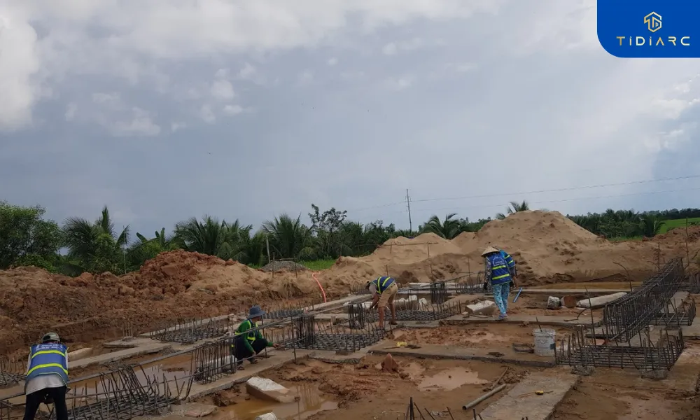 lắp dựng thép dầm móng