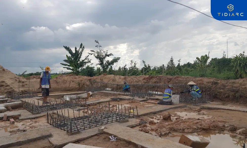 lắp dựng thép dầm móng