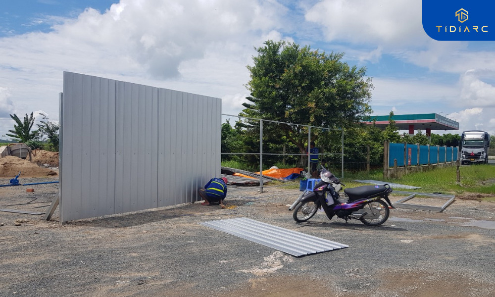 Lắp dựng tường rào công trình