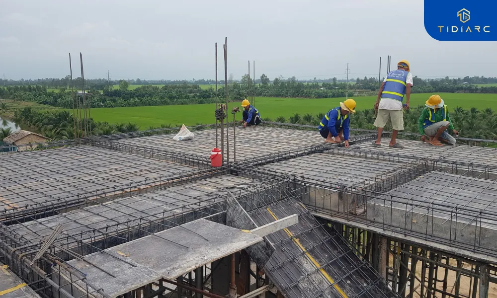 Thép sàn và thang bộ biệt thự tân cổ điển đồng tháp
