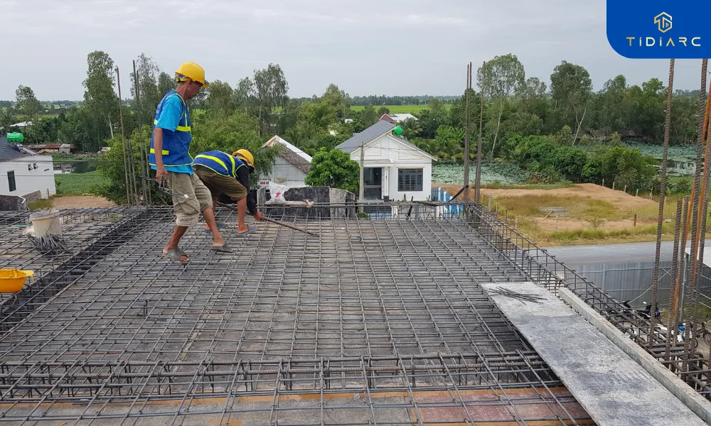 Thép sàn và thang bộ biệt thự tân cổ điển đồng tháp