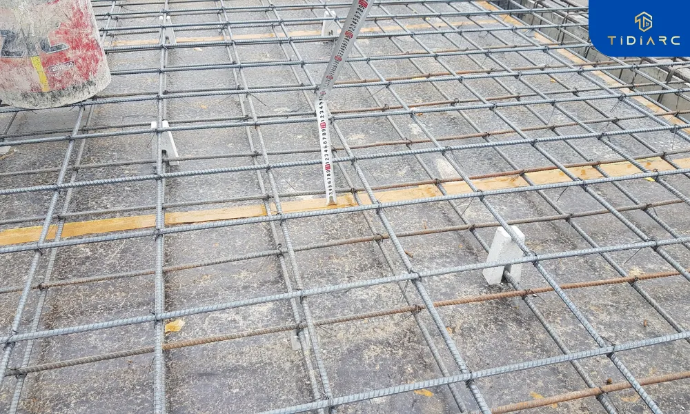 Thép sàn và thang bộ biệt thự tân cổ điển đồng tháp