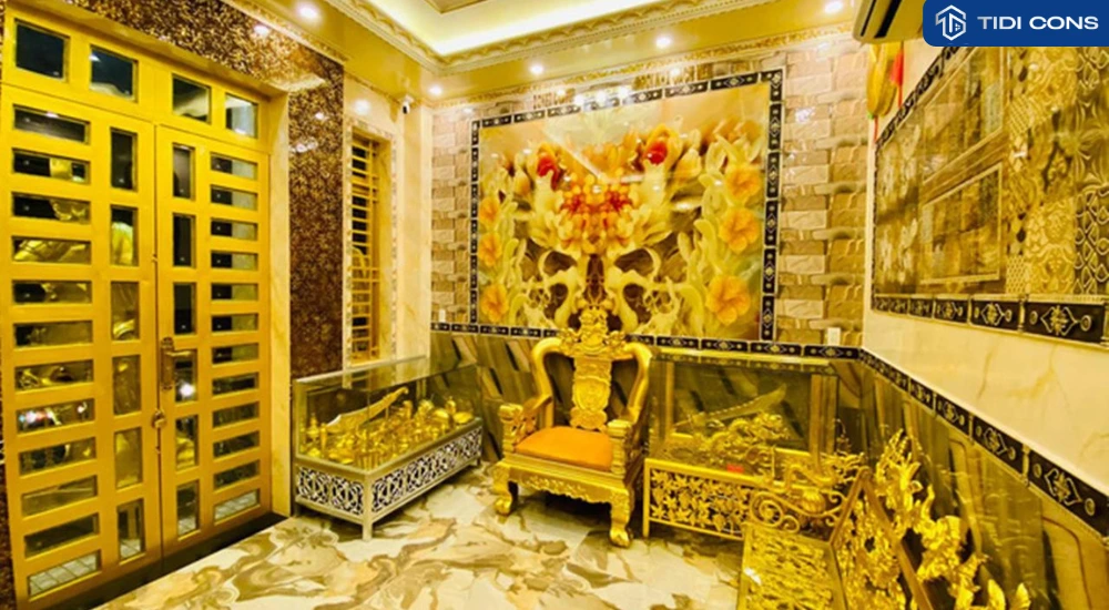 gold house