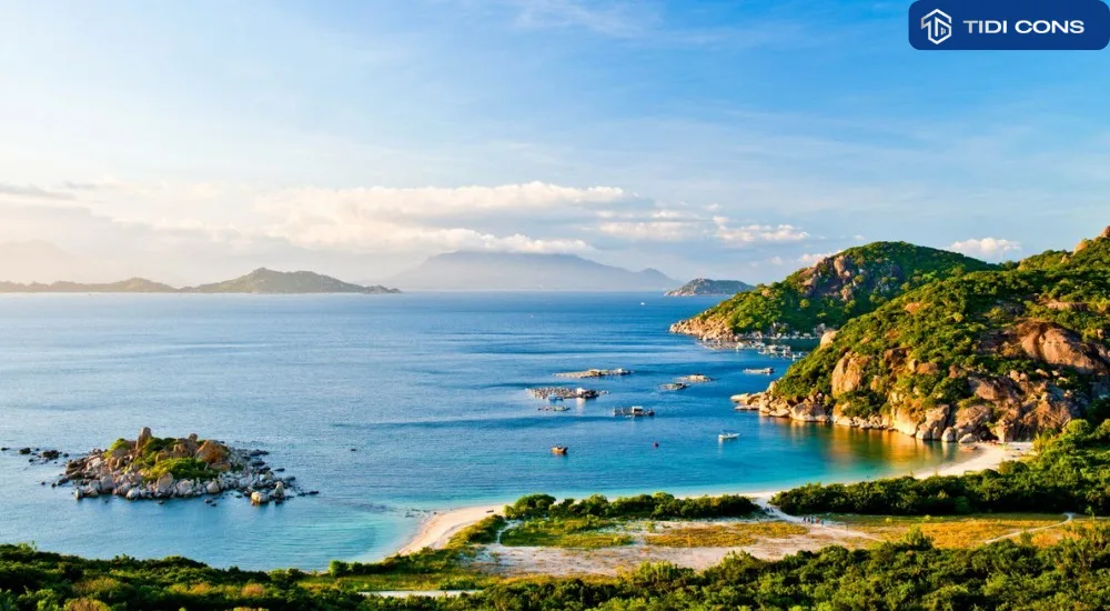 bãi biển bình tiên